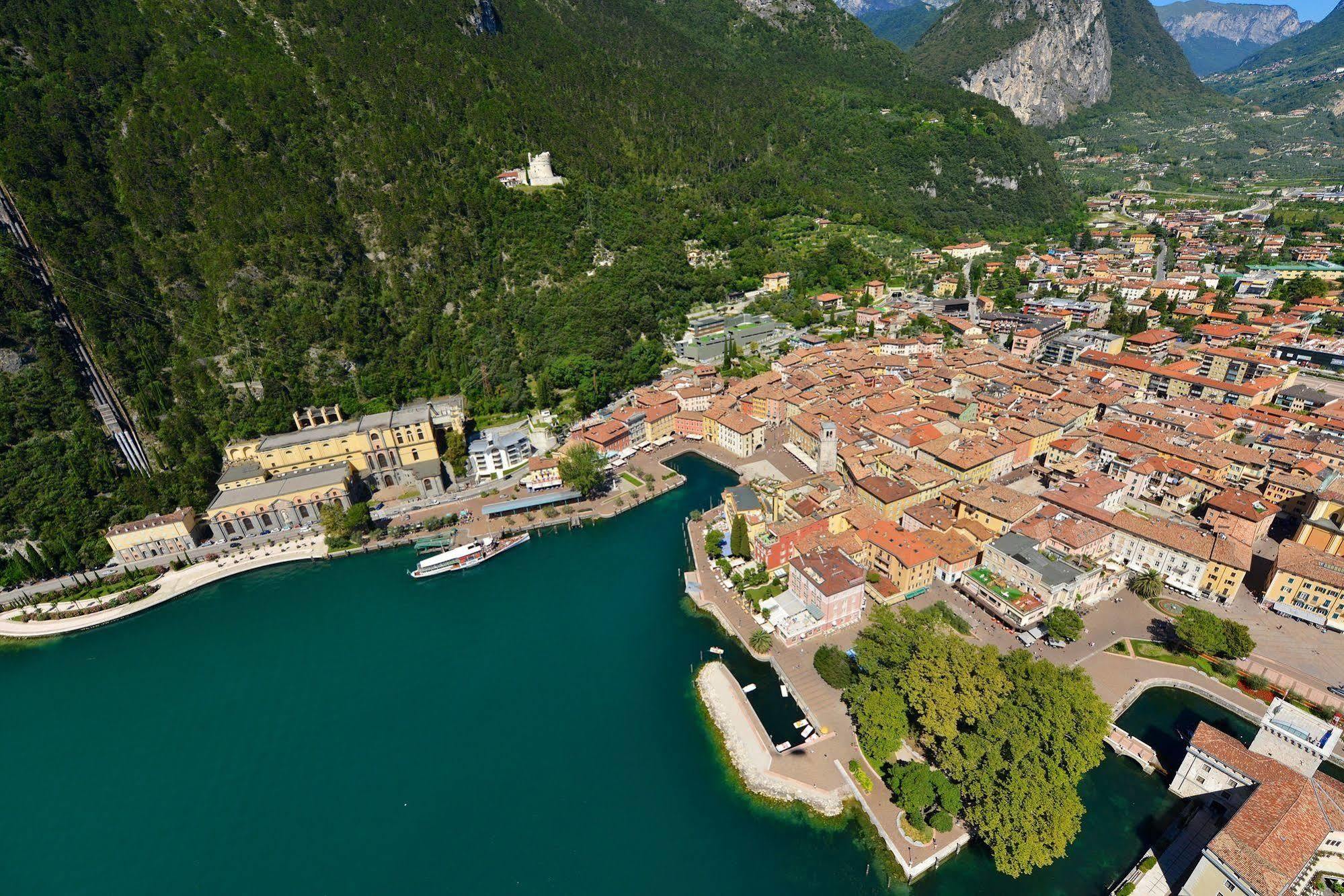 Europa - Skypool & Panorama Riva del Garda